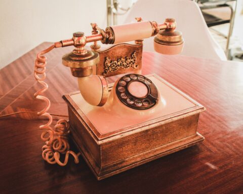 Old timey telephone highlights best practices for user research