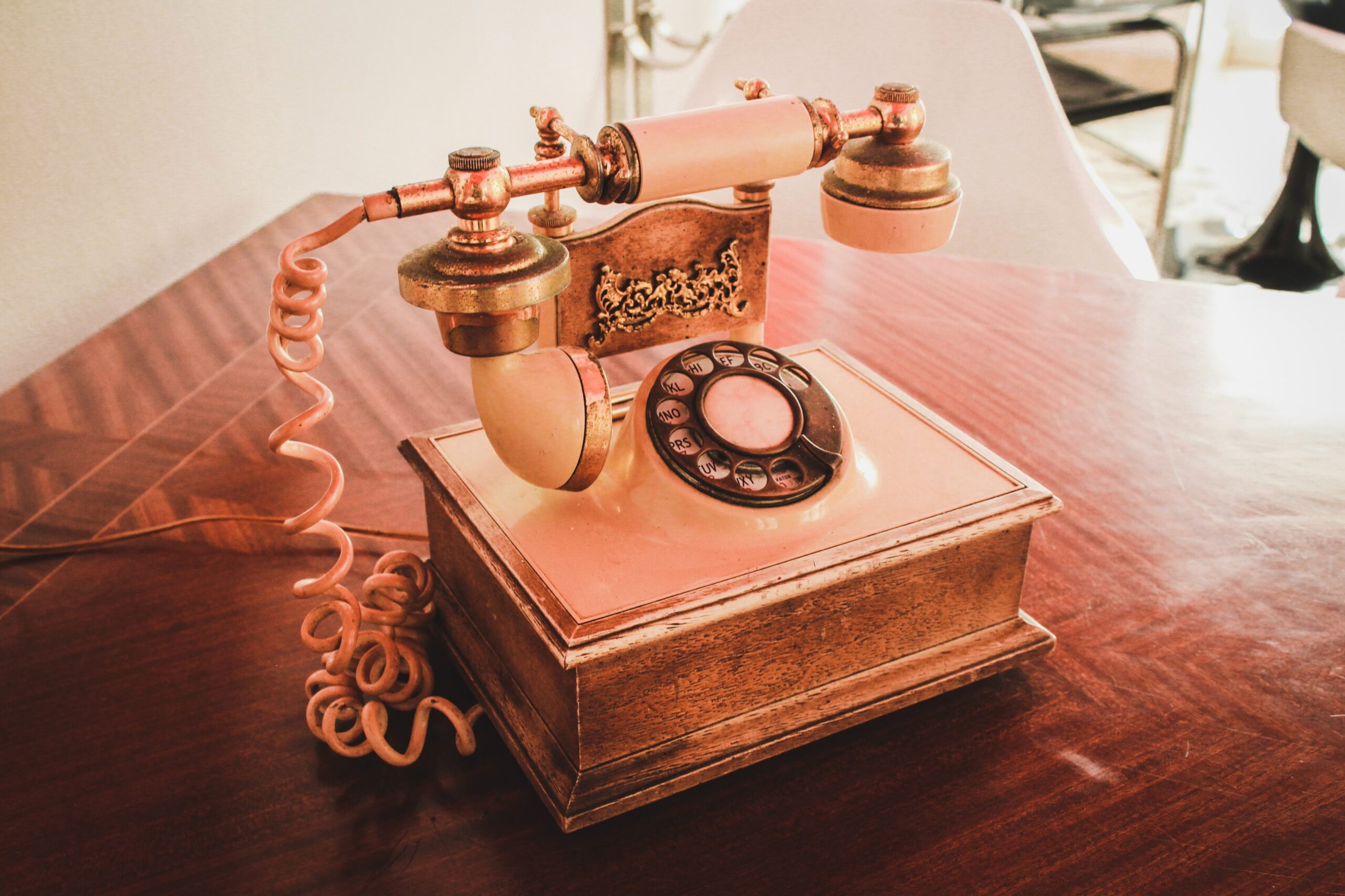 Old timey telephone highlights best practices for user research